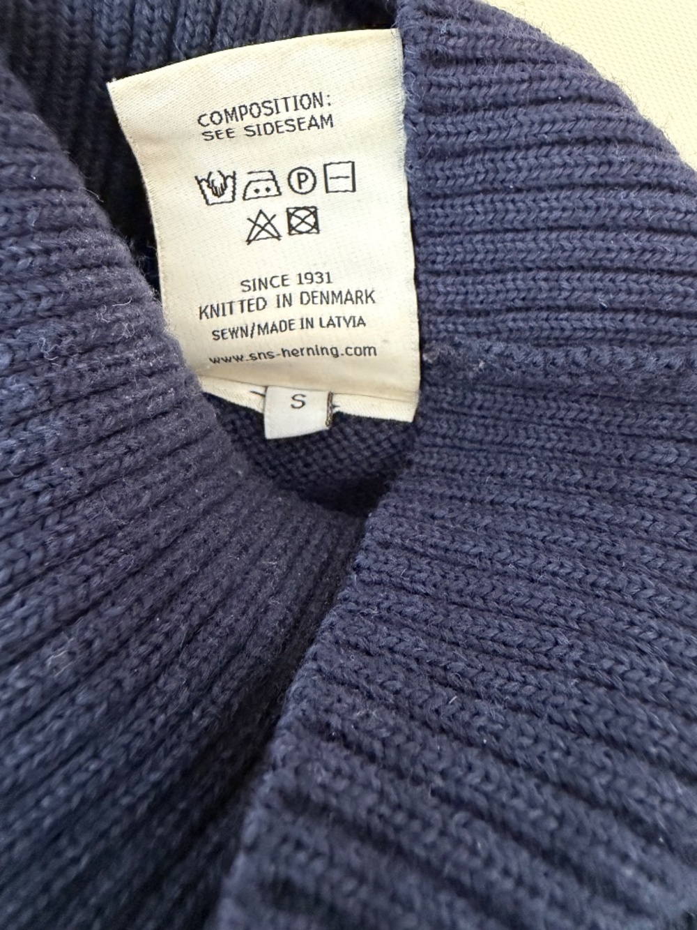 S.N.S. Herning Navy Wool Turtleneck Fisherman's Sweater : Unisex Sz 'S' - Picture 16 of 16